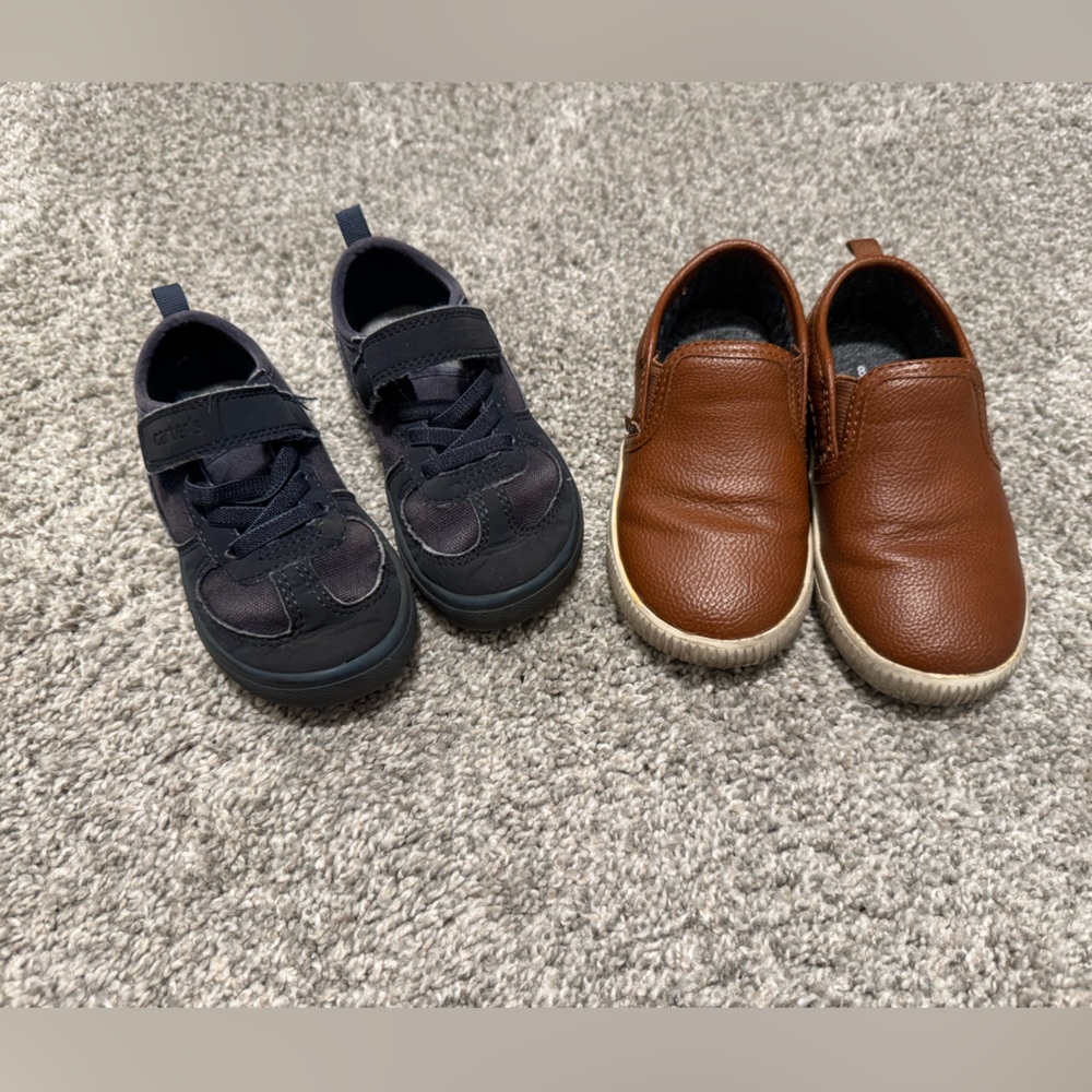 Set of 2 Carter’s Toddler Boys Size 8 shoes Navy Blue & Brown slip on sneakers